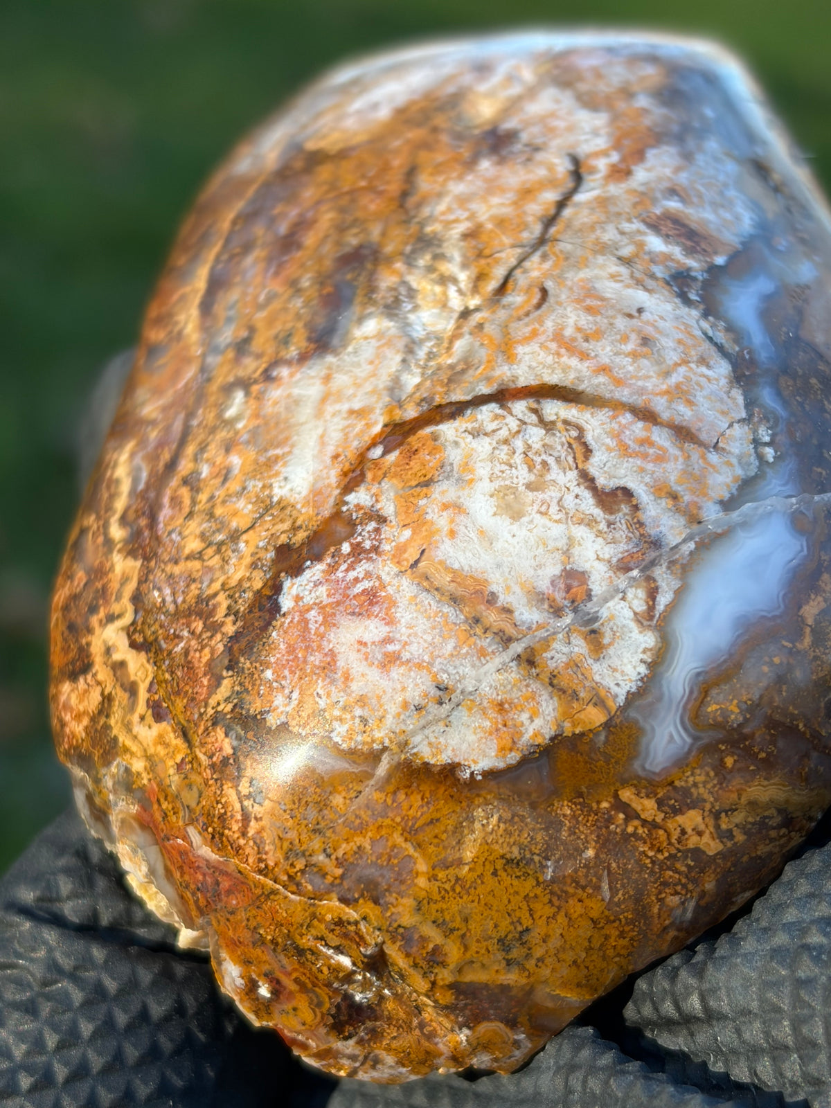 StoneBorn Creations – Natural Agate & Jasper Display Stone | Hand-Polished with Blue-Gray Agate Veins