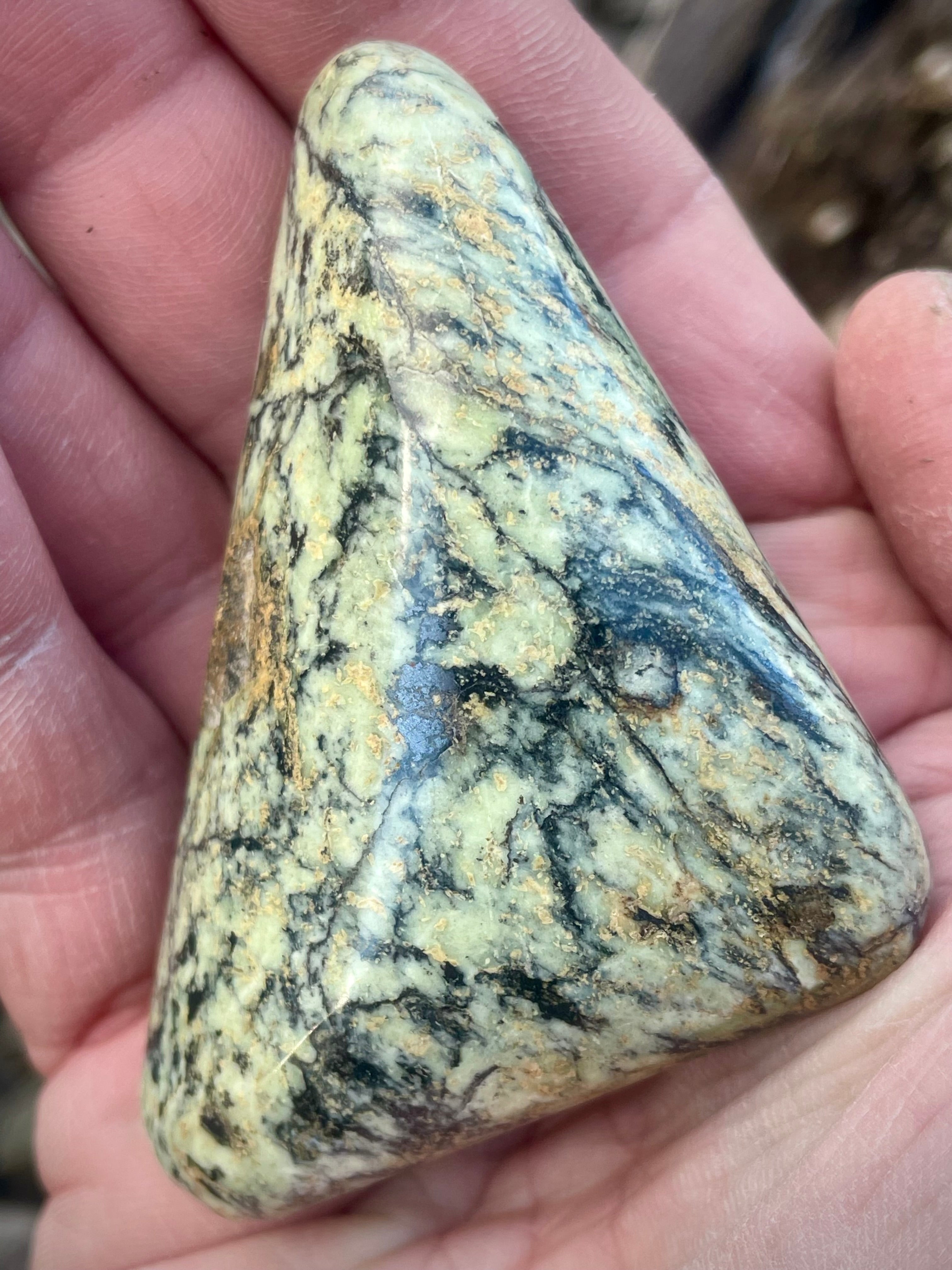 🌲 Polished Vermont Greenstone – Light Meadow Webbing (Hand-Collected & Finished)