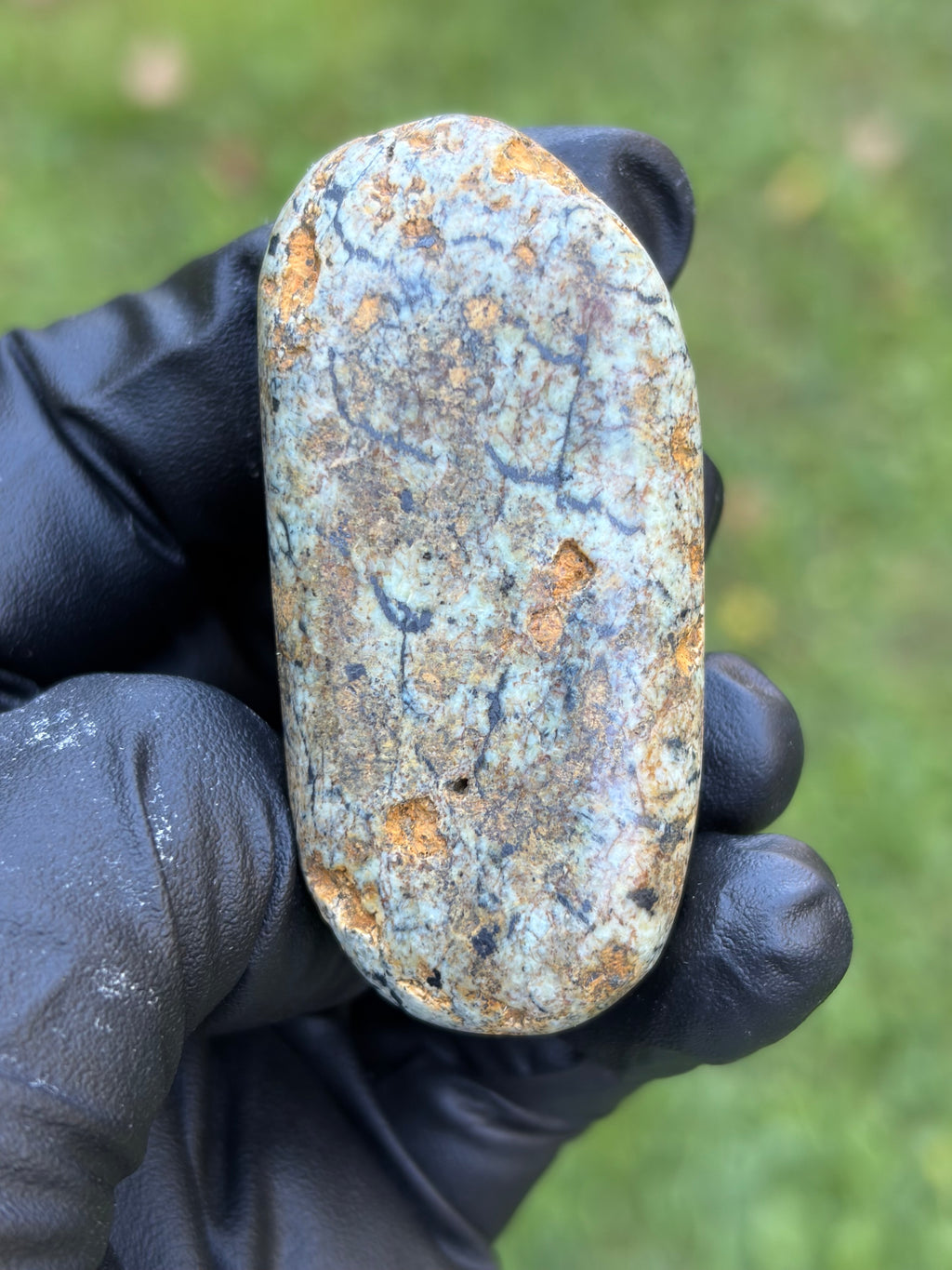 StoneBorn Creations Hand-Polished Vermont Stream Stone – Possible Serpentine