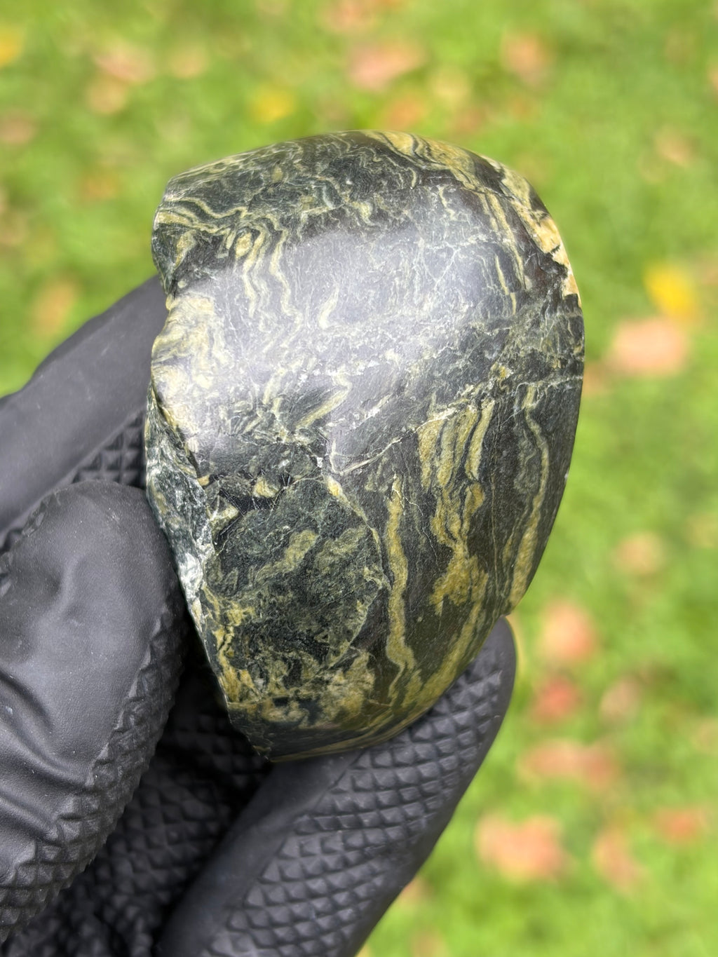 StoneBorn Creations Vermont Banded Metamorphic Stream Stone – Natural & Hand Polished