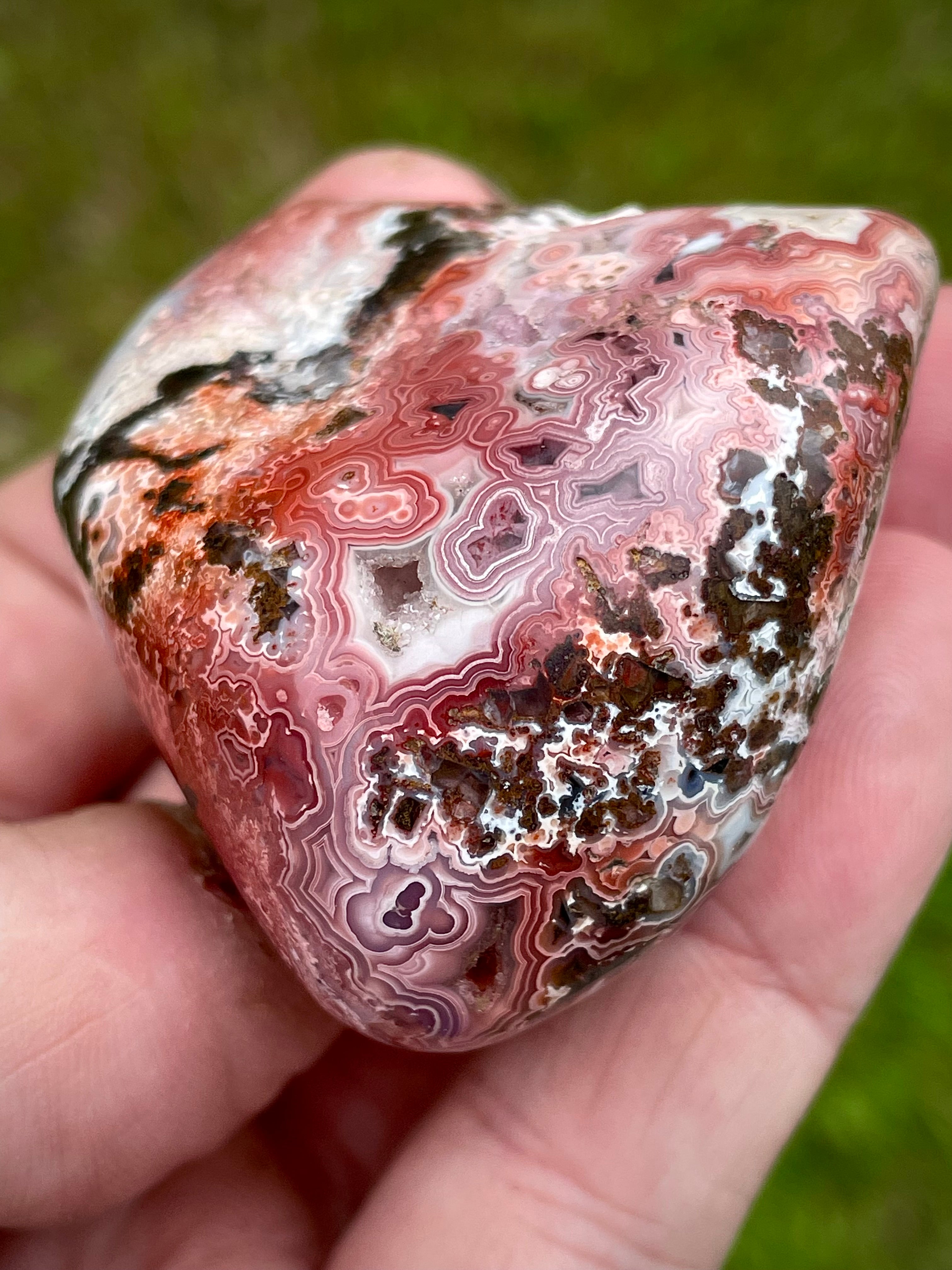 StoneBorn Creations Hand-Polished Lace Agate Freeform with Crimson Fortification Banding, Natural Druzy Cavities, and Intricate Orbicular Patterns