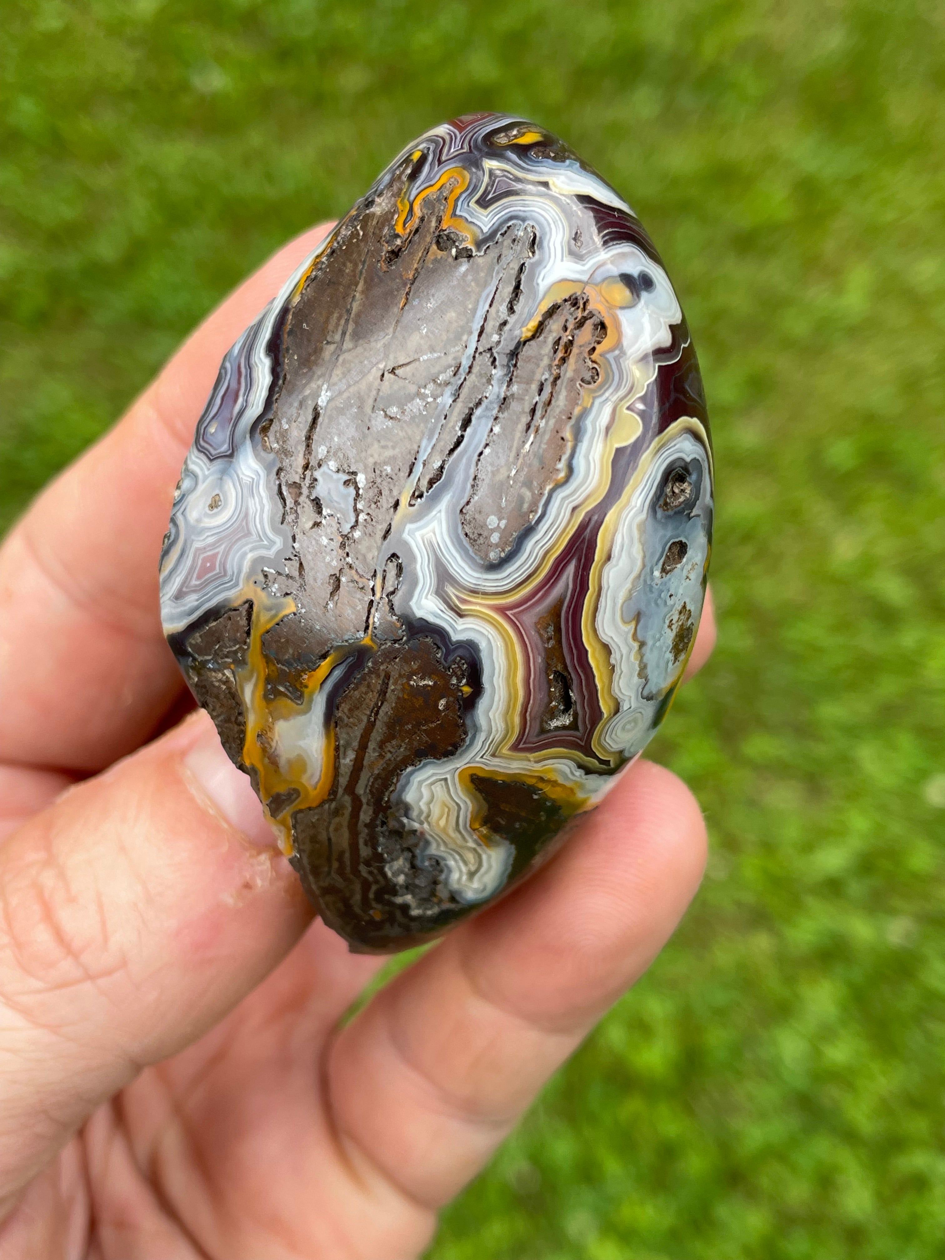StoneBorn Creations Hand-Polished Lace Agate Freeform with Natural Druzy Quartz Pocket & Orbicular Banding