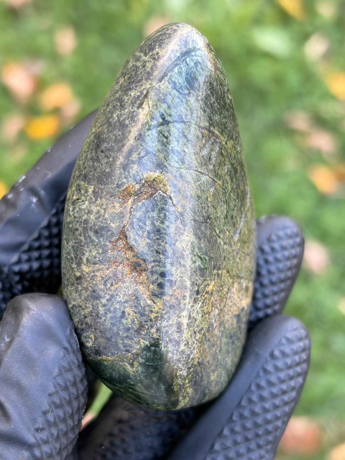 StoneBorn Creations – Hand-Polished Green Serpentine Stone
