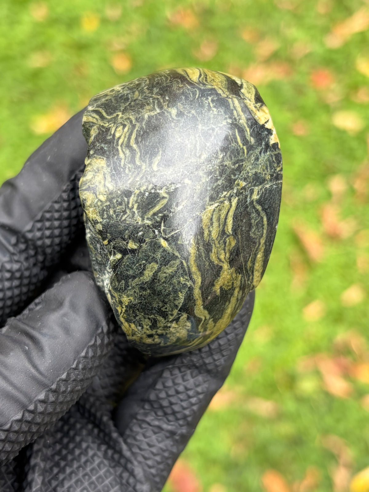 StoneBorn Creations Vermont Banded Metamorphic Stream Stone – Natural & Hand Polished