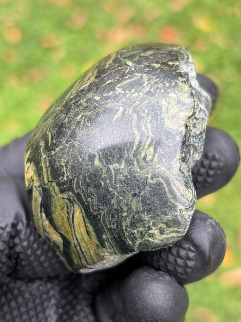 StoneBorn Creations Vermont Banded Metamorphic Stream Stone – Natural & Hand Polished