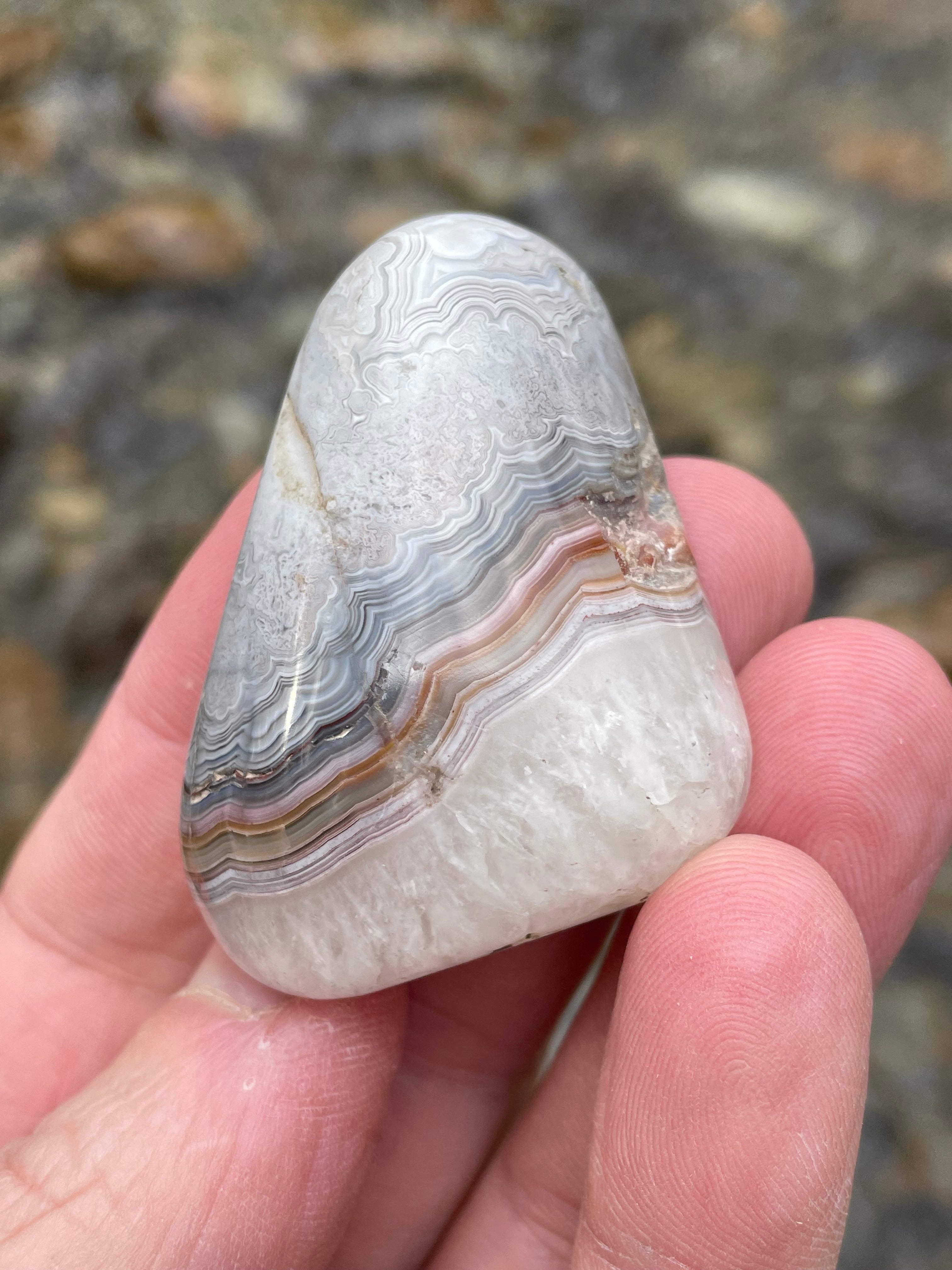 StoneBorn Creations Hand-Polished Banded Agate with Soft Grey Lace Layers, Subtle Earth Tones & Natural Quartz Base – Freeform Finish