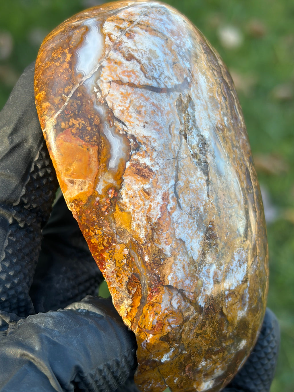 StoneBorn Creations – Natural Agate & Jasper Display Stone | Hand-Polished with Blue-Gray Agate Veins
