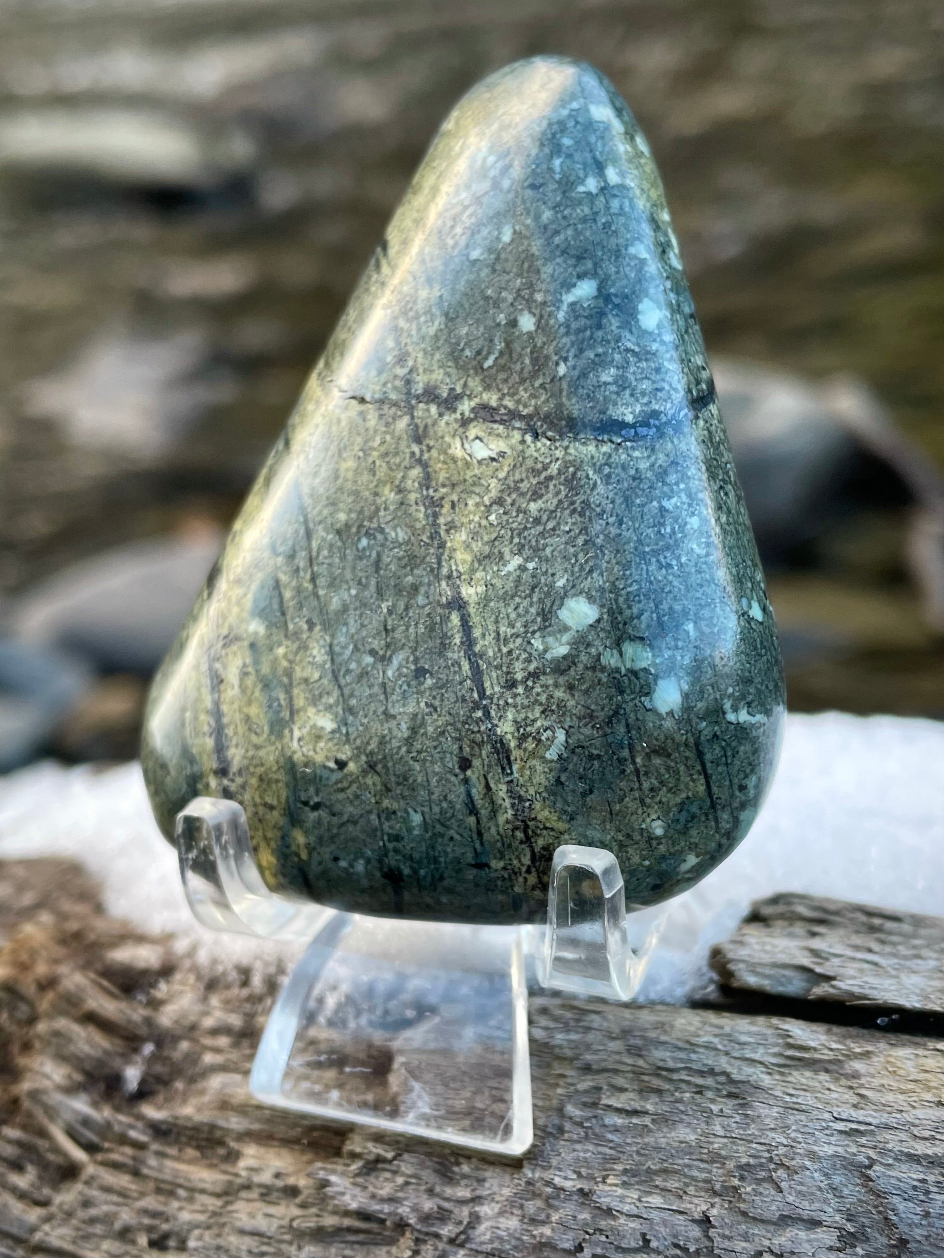 🌲 Polished Vermont Greenstone – Glacial Streamlines & Earth-Tone Veins (Hand-Collected & Polished)