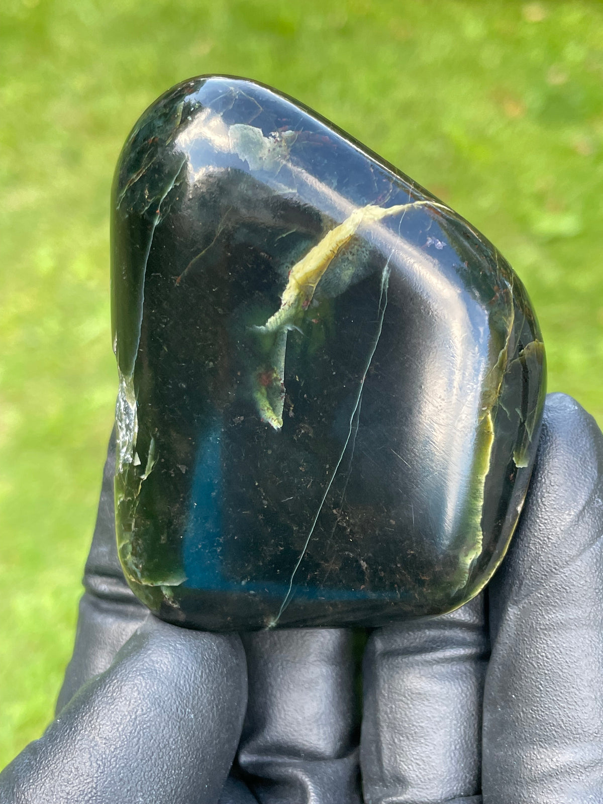 StoneBorn Creations Vermont Serpentine Freeform – Hand-Polished Local Stone
