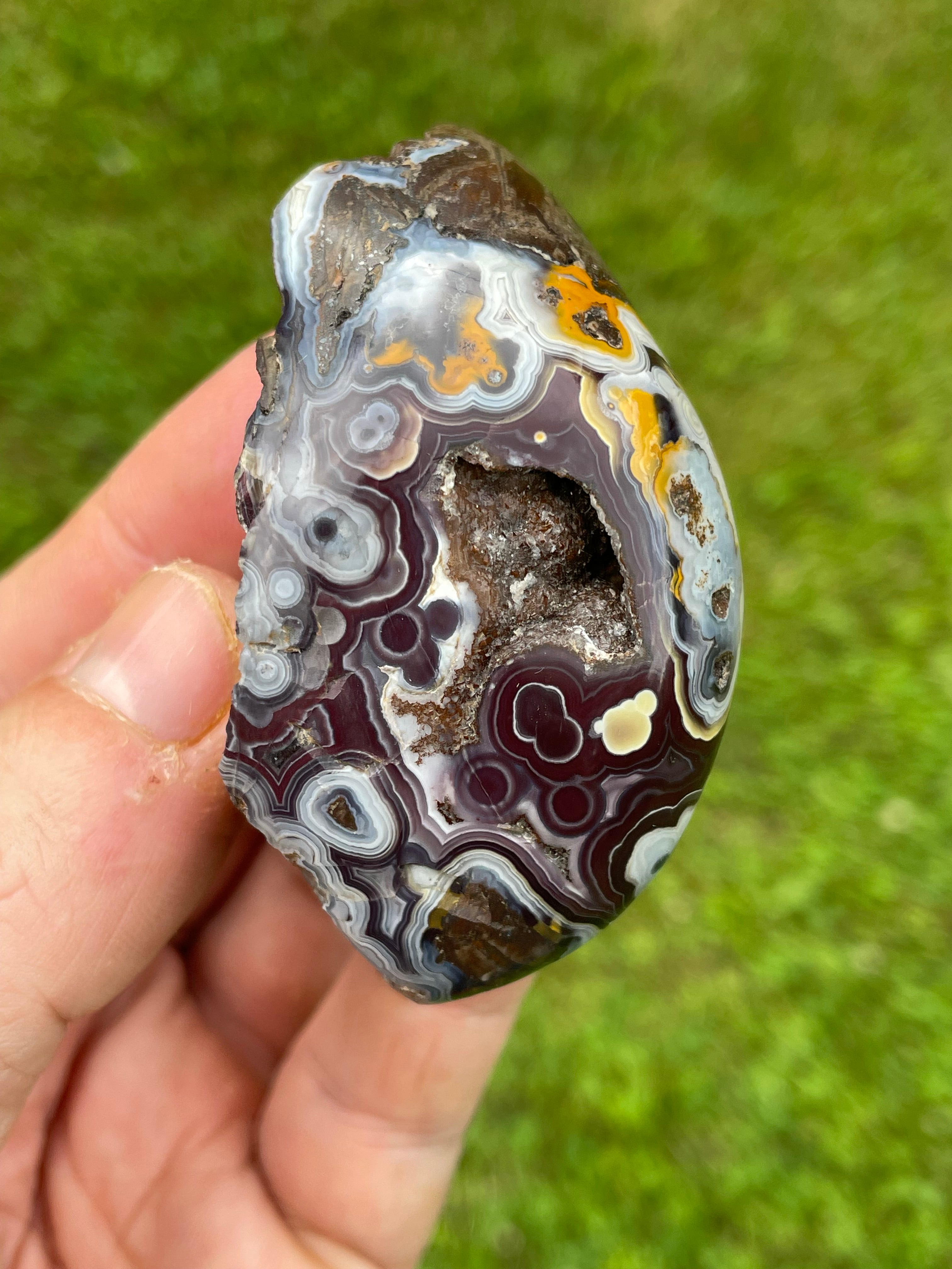 StoneBorn Creations Hand-Polished Lace Agate Freeform with Natural Druzy Quartz Pocket & Orbicular Banding