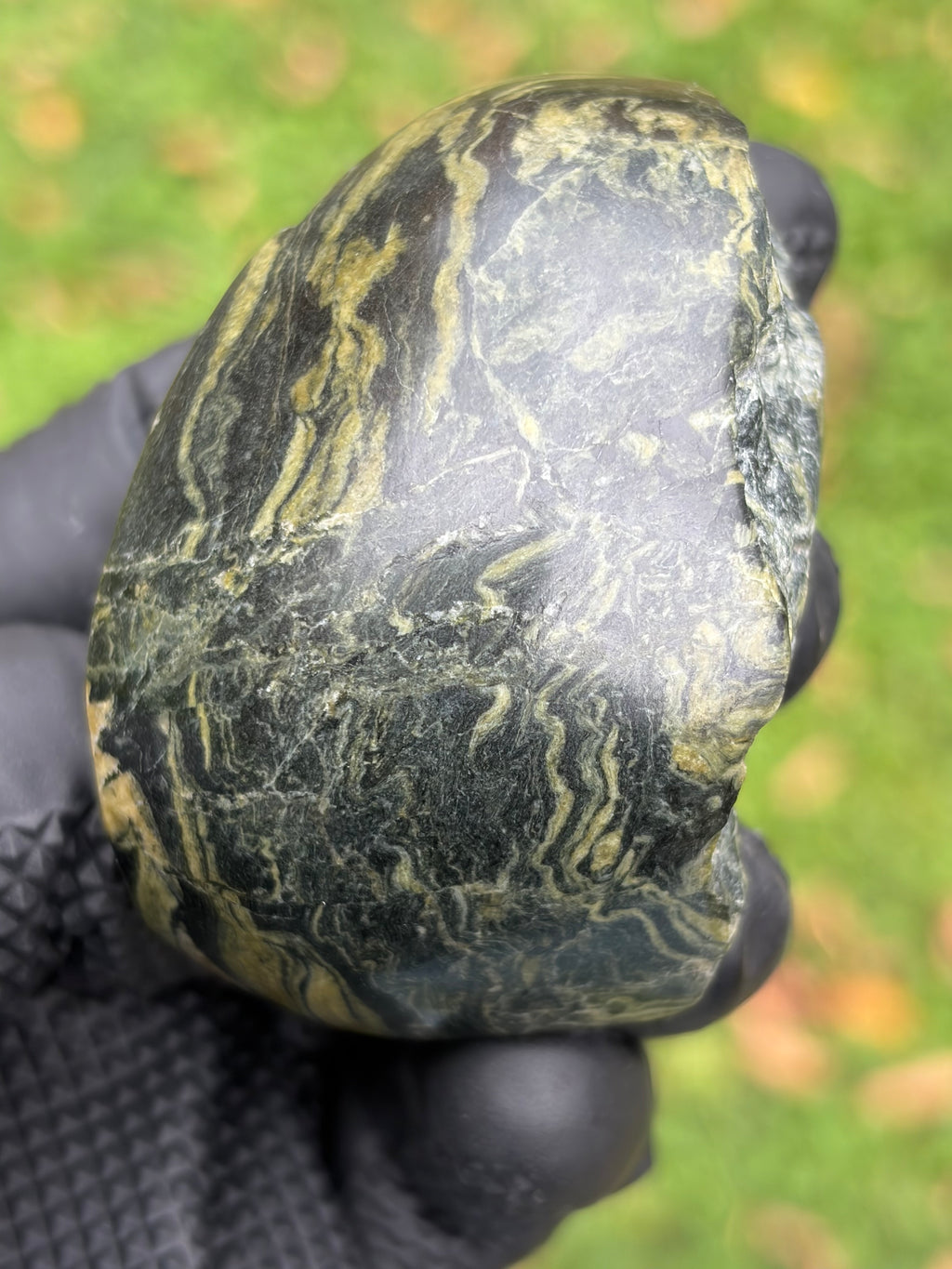 StoneBorn Creations Vermont Banded Metamorphic Stream Stone – Natural & Hand Polished