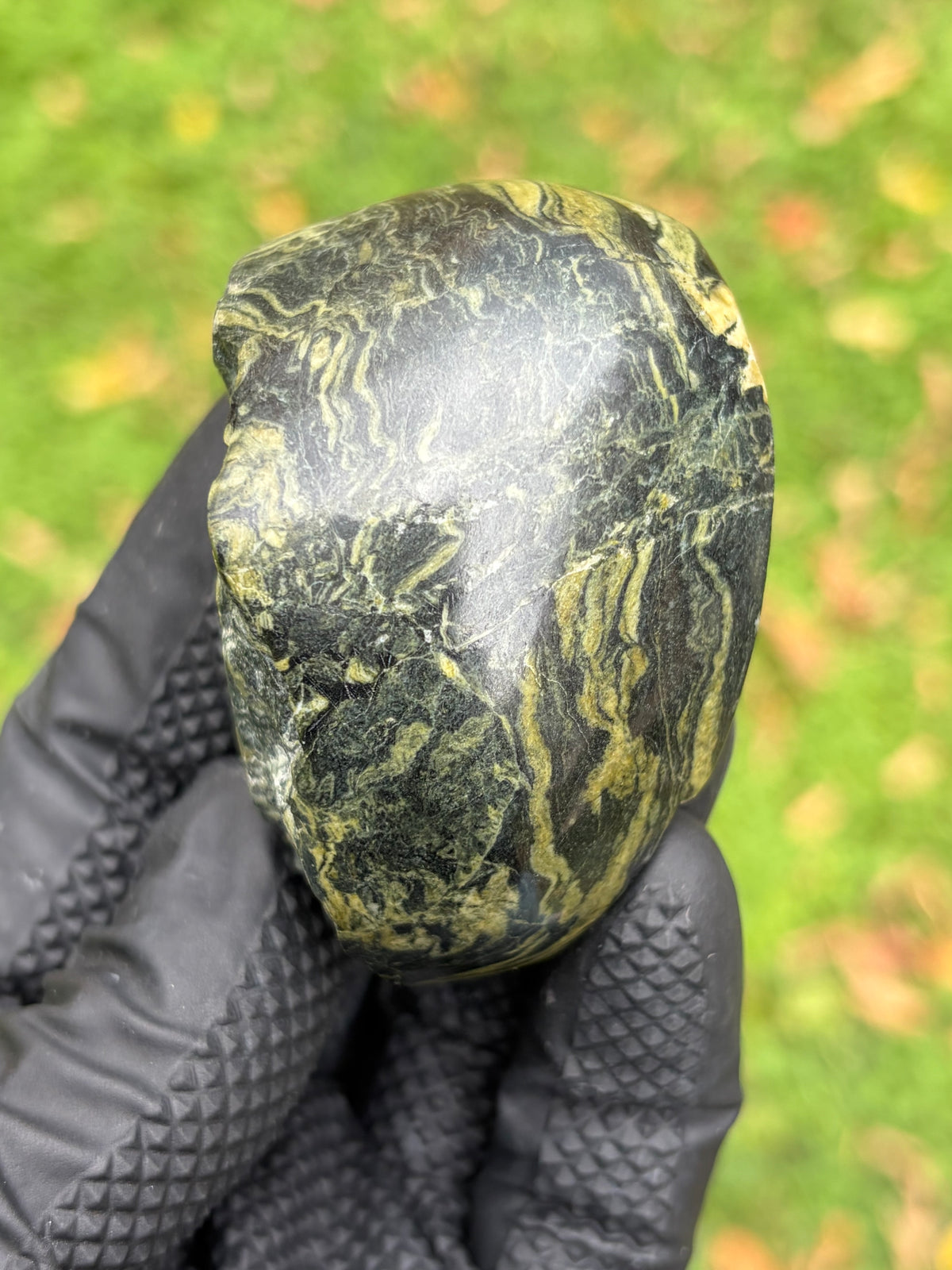 StoneBorn Creations Vermont Banded Metamorphic Stream Stone – Natural & Hand Polished
