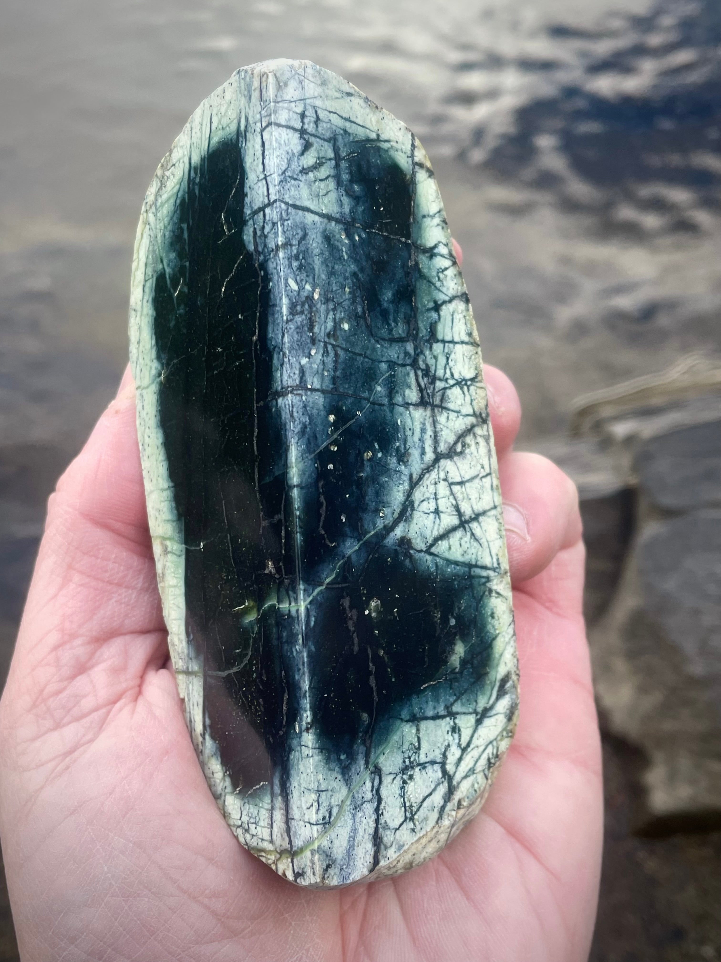 🌲 Polished Vermont Greenstone Slab – Deep Glacier-Blue Veins (Double-Sided Polish)