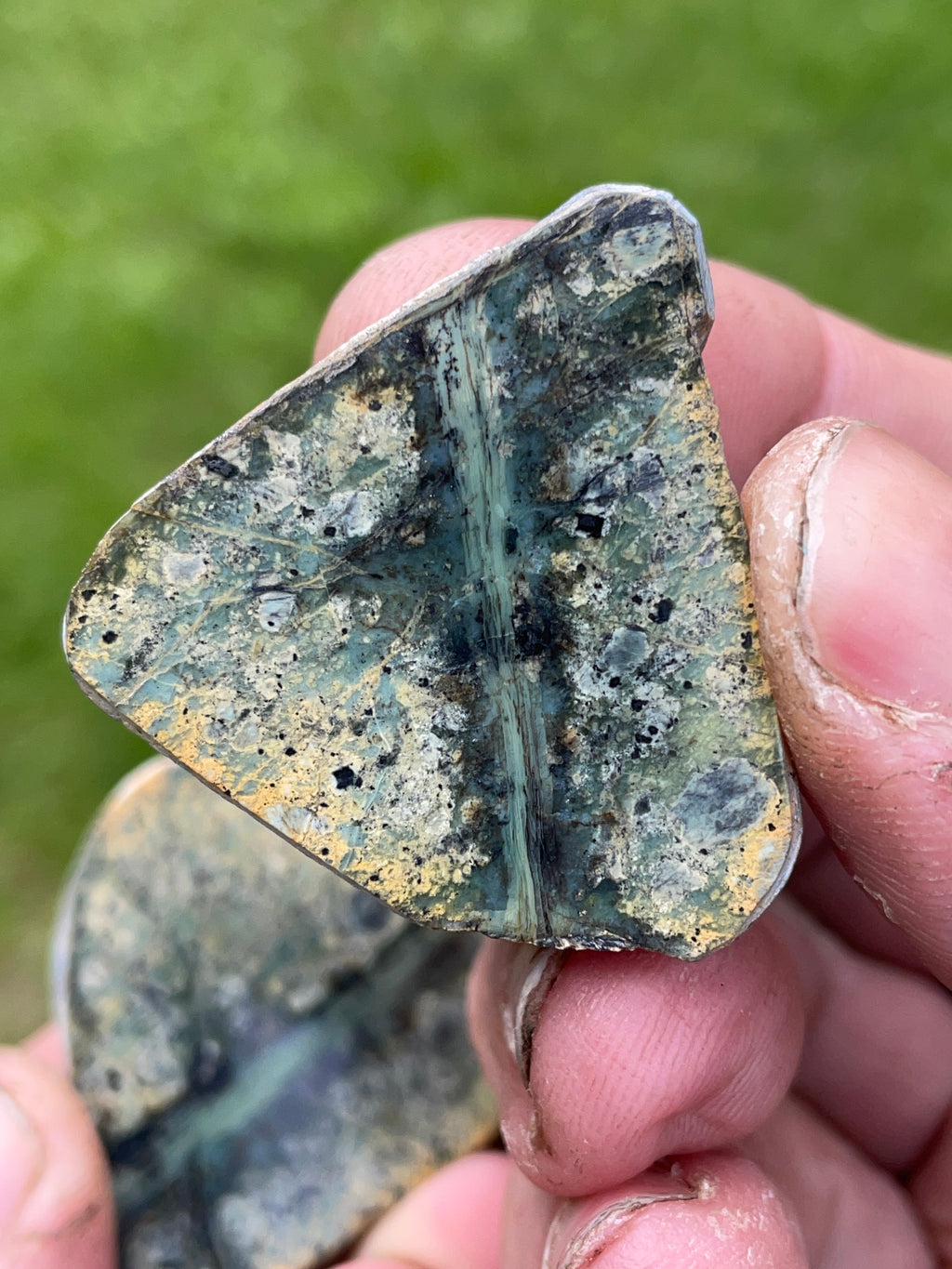 StoneBorn Creations – Hand-Polished Green Mineral Vein Matching Stone Pair | Natural Earth-Toned Halves