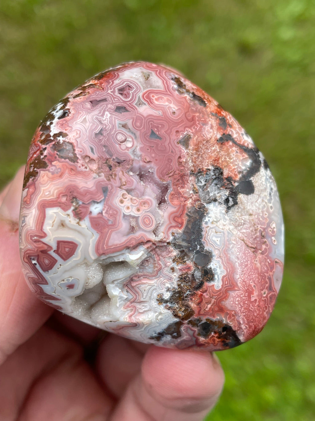 StoneBorn Creations Hand-Polished Lace Agate Freeform with Crimson Fortification Banding, Natural Druzy Cavities, and Intricate Orbicular Patterns