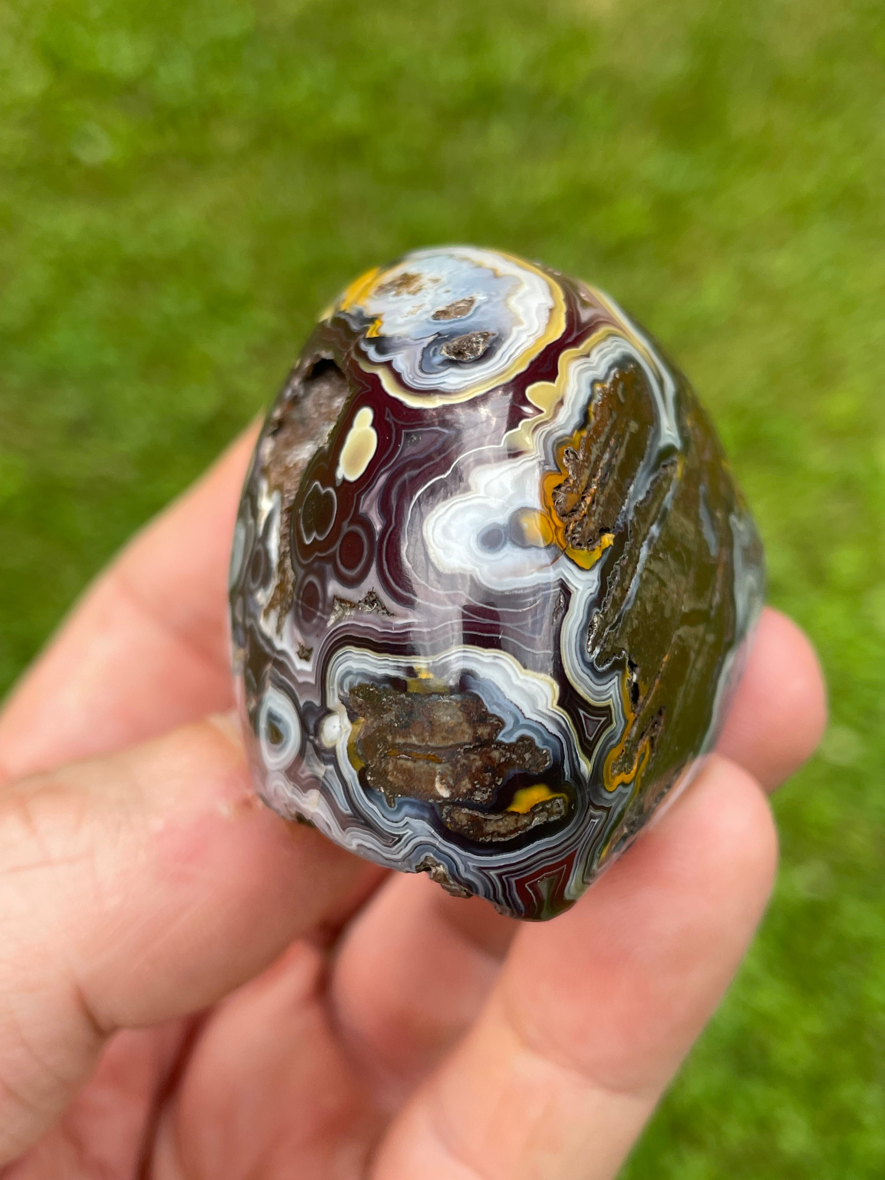 StoneBorn Creations Hand-Polished Lace Agate Freeform with Natural Druzy Quartz Pocket & Orbicular Banding
