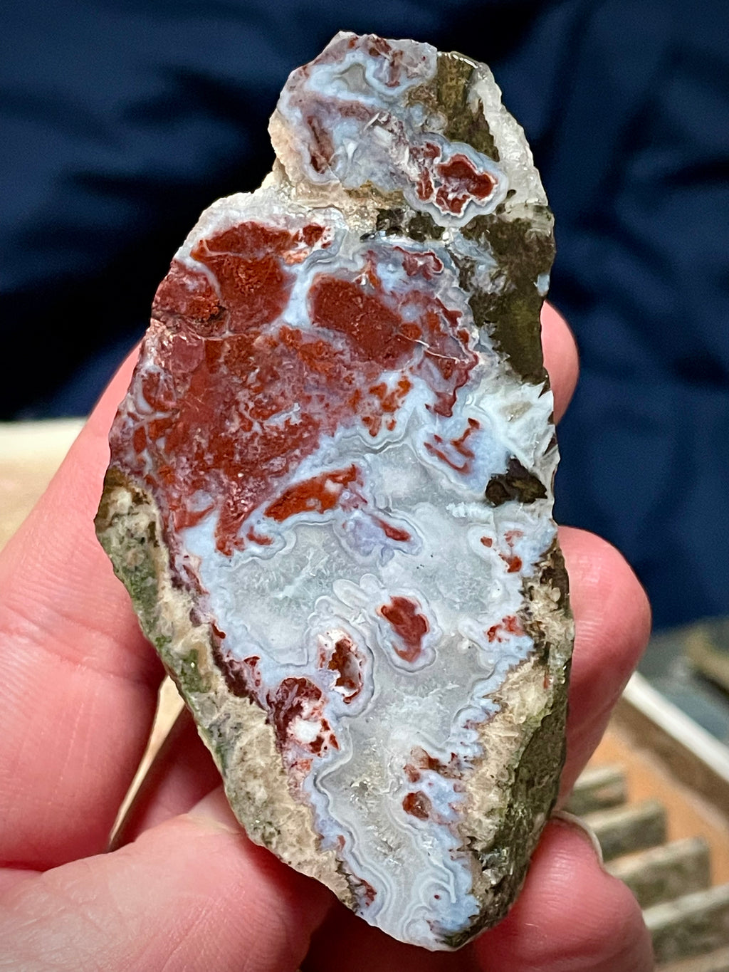 💎 Polished Agate – Red & White Banded Freeform (Hand-Polished Stone Art)