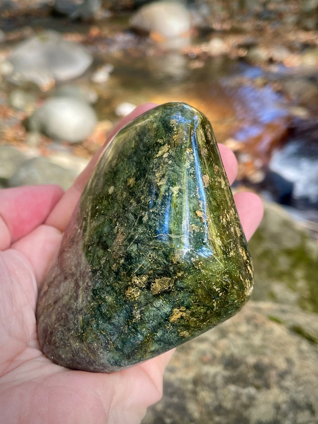 ✨ Polished Deep Forest Green Vermont Stone – Hand-Finished River Find (One-of-One)