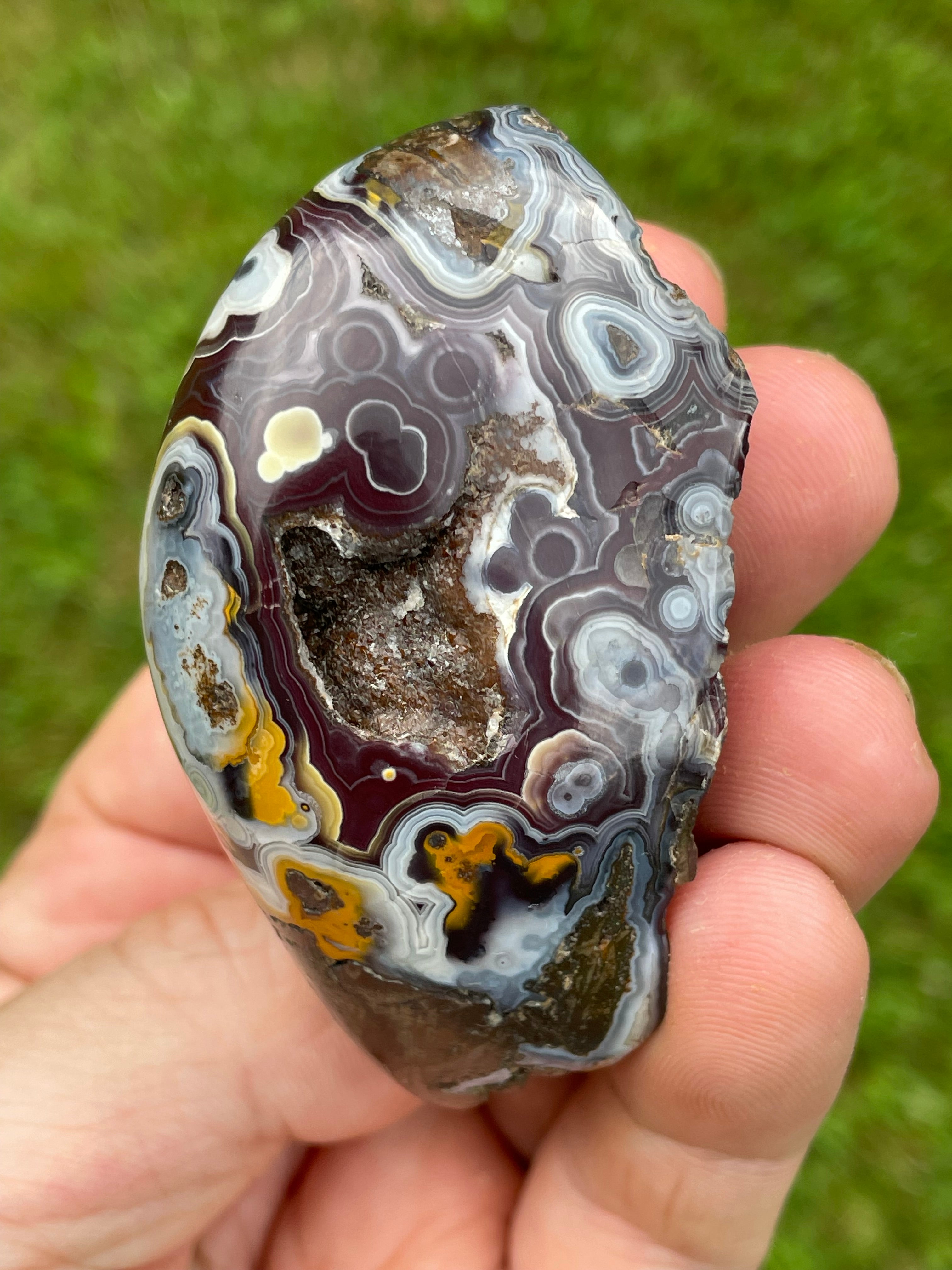 StoneBorn Creations Hand-Polished Lace Agate Freeform with Natural Druzy Quartz Pocket & Orbicular Banding