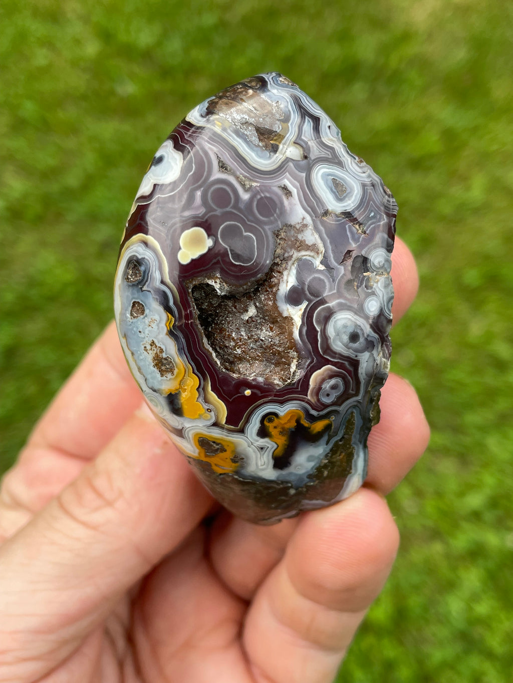 StoneBorn Creations Hand-Polished Lace Agate Freeform with Natural Druzy Quartz Pocket & Orbicular Banding
