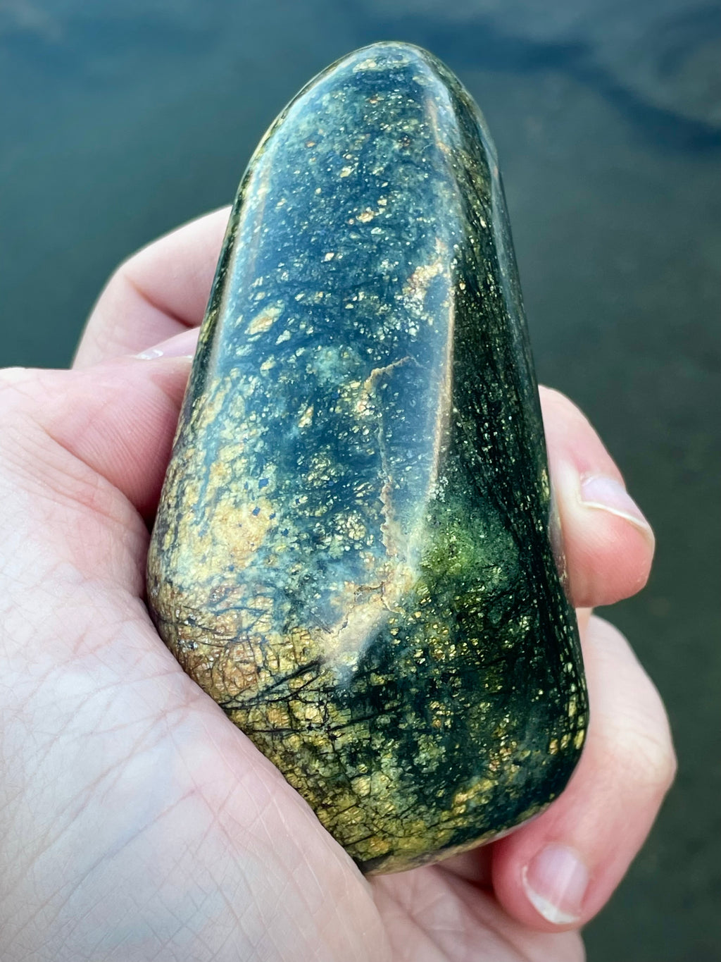 🌌 Polished Vermont Serpentine – Golden Nebula Stone