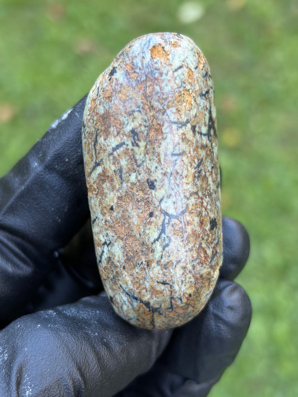 StoneBorn Creations Hand-Polished Vermont Stream Stone – Possible Serpentine