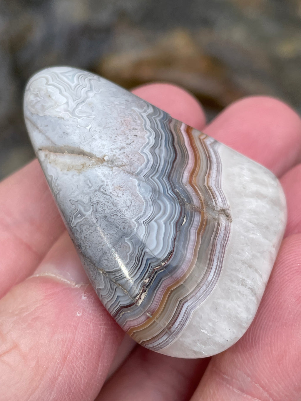 StoneBorn Creations Hand-Polished Banded Agate with Soft Grey Lace Layers, Subtle Earth Tones & Natural Quartz Base – Freeform Finish