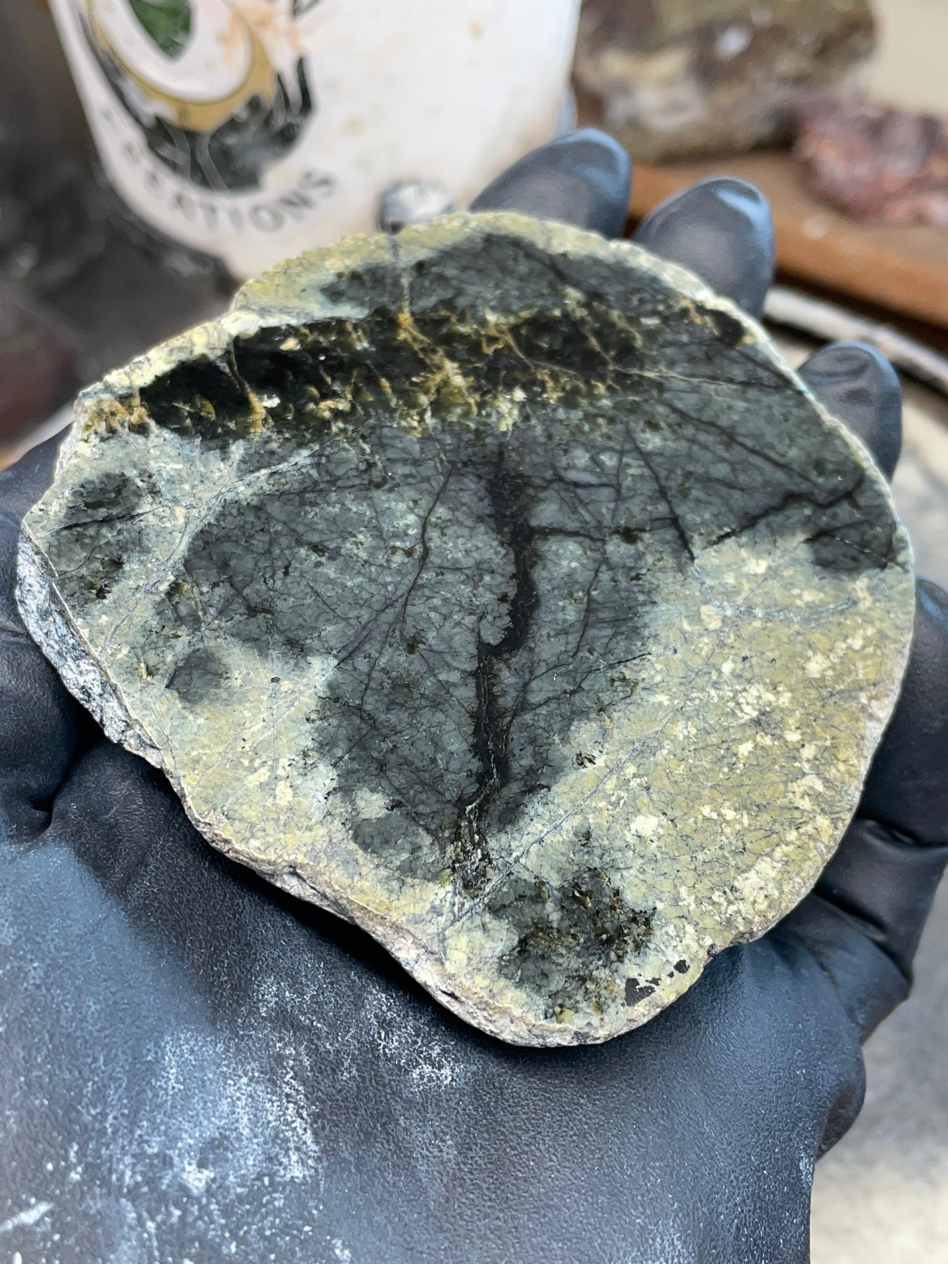 StoneBorn Creations – Flat Polished Serpentine Stone