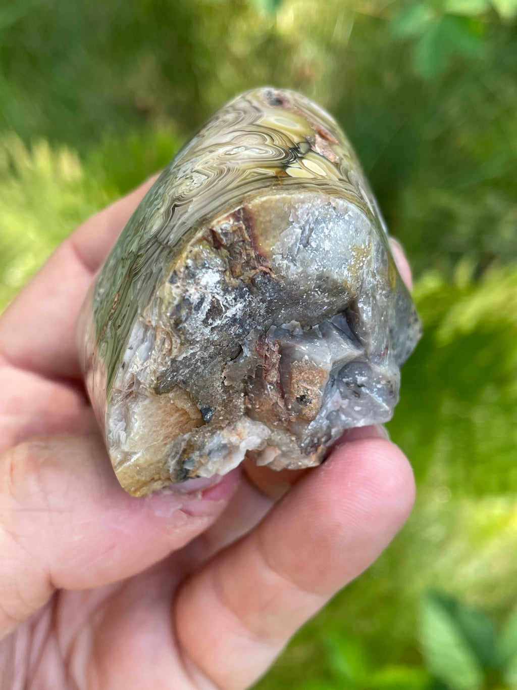 StoneBorn Creations Hand-Polished Lace Agate Freeform with Intricate Fortification Banding, Orbicular Eyes & Natural Druzy Quartz Pocket