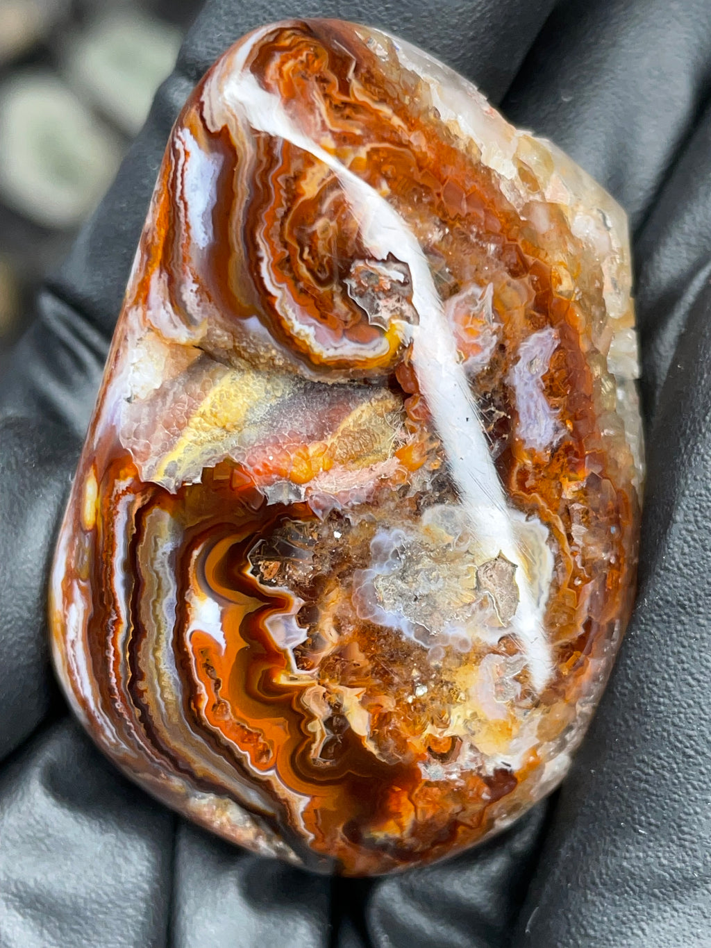 StoneBorn Creations Hand-Polished Fire Agate with Raw Crystal Top – Banded Natural Agate Display Stone
