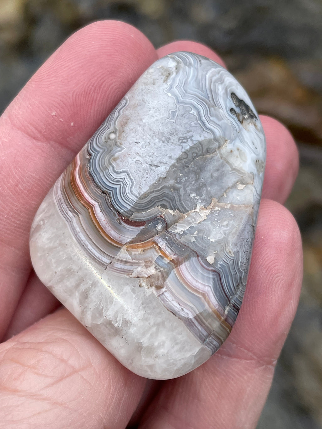 StoneBorn Creations Hand-Polished Banded Agate with Soft Grey Lace Layers, Subtle Earth Tones & Natural Quartz Base – Freeform Finish