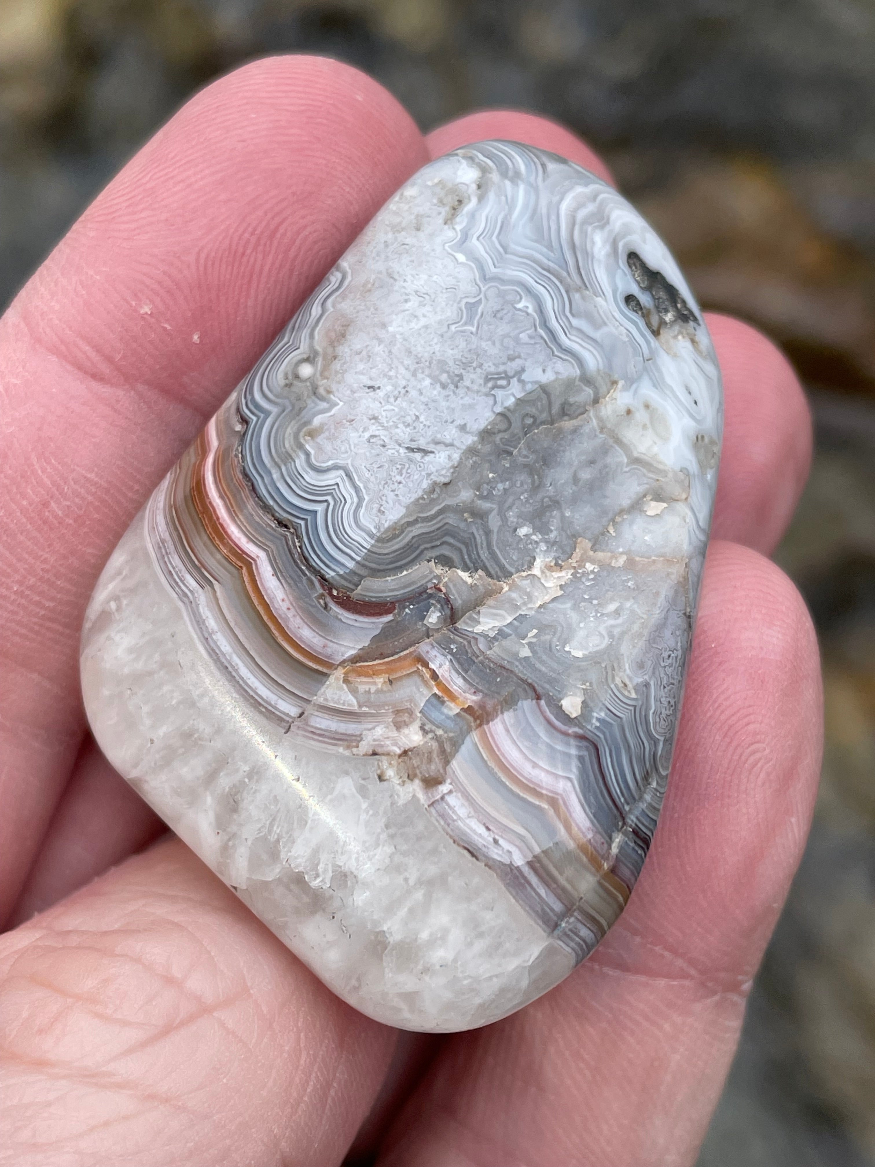StoneBorn Creations Hand-Polished Banded Agate with Soft Grey Lace Layers, Subtle Earth Tones & Natural Quartz Base – Freeform Finish
