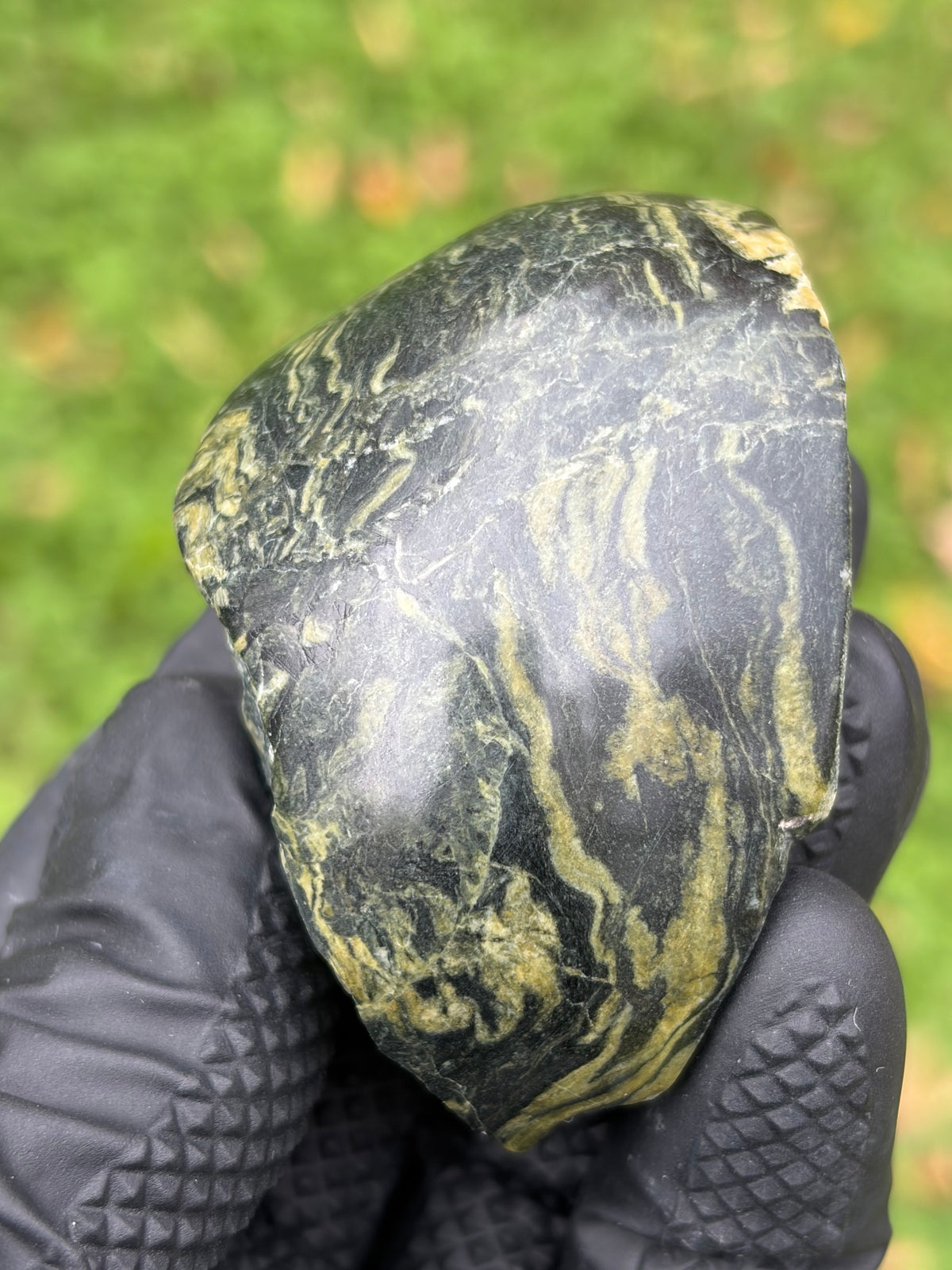 StoneBorn Creations Vermont Banded Metamorphic Stream Stone – Natural & Hand Polished
