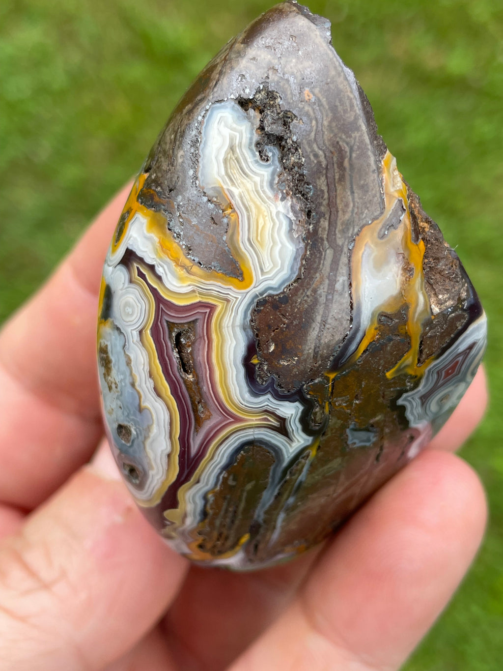 StoneBorn Creations Hand-Polished Lace Agate Freeform with Natural Druzy Quartz Pocket & Orbicular Banding