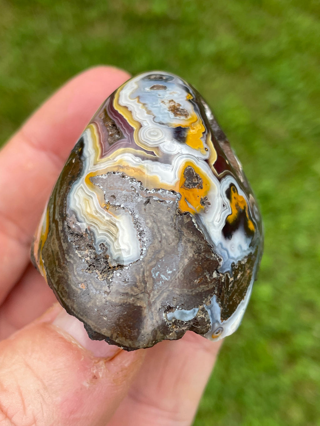 StoneBorn Creations Hand-Polished Lace Agate Freeform with Natural Druzy Quartz Pocket & Orbicular Banding